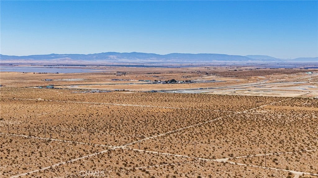 4300 65th Street W, Rosamond, CA 93560