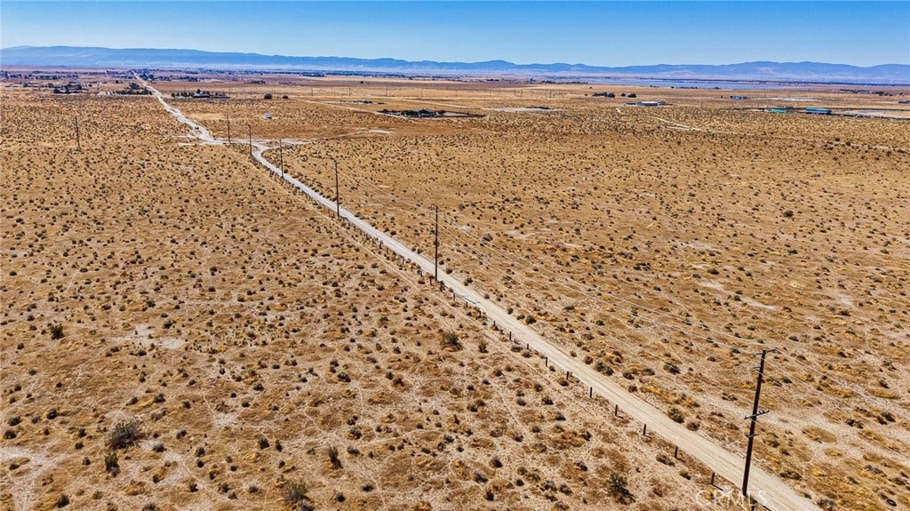 4300 65th Street W, Rosamond, CA 93560