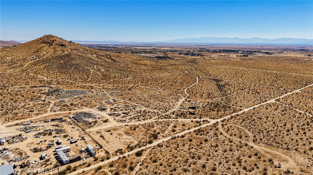 4300 65th Street W, Rosamond, CA 93560
