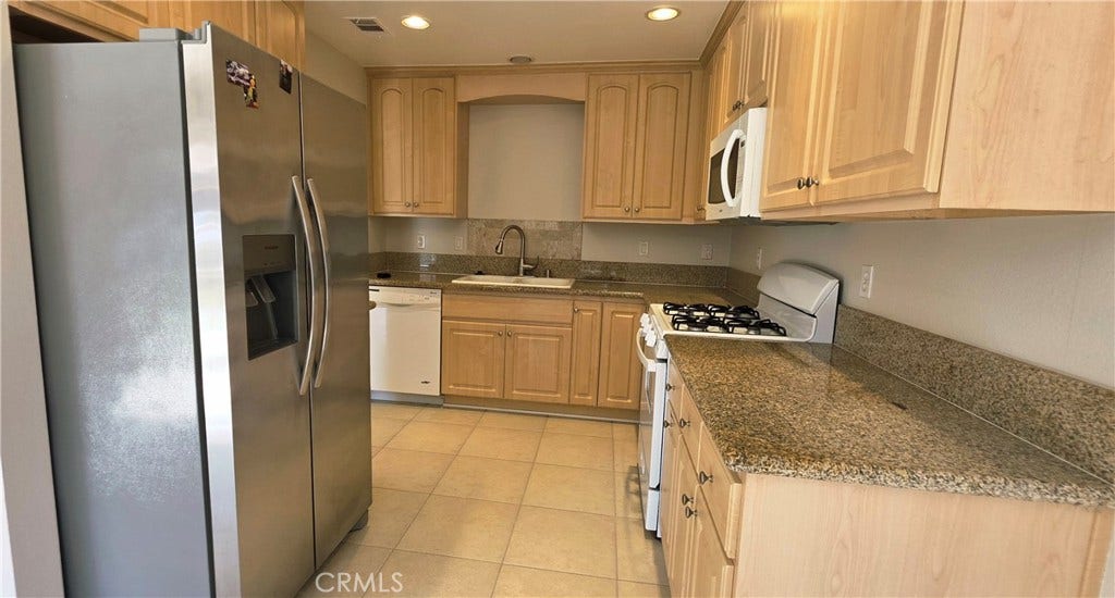 23512 Lampara Drive, Valencia, CA 91355 23512 Lampara Drive, Valencia, CA 91355