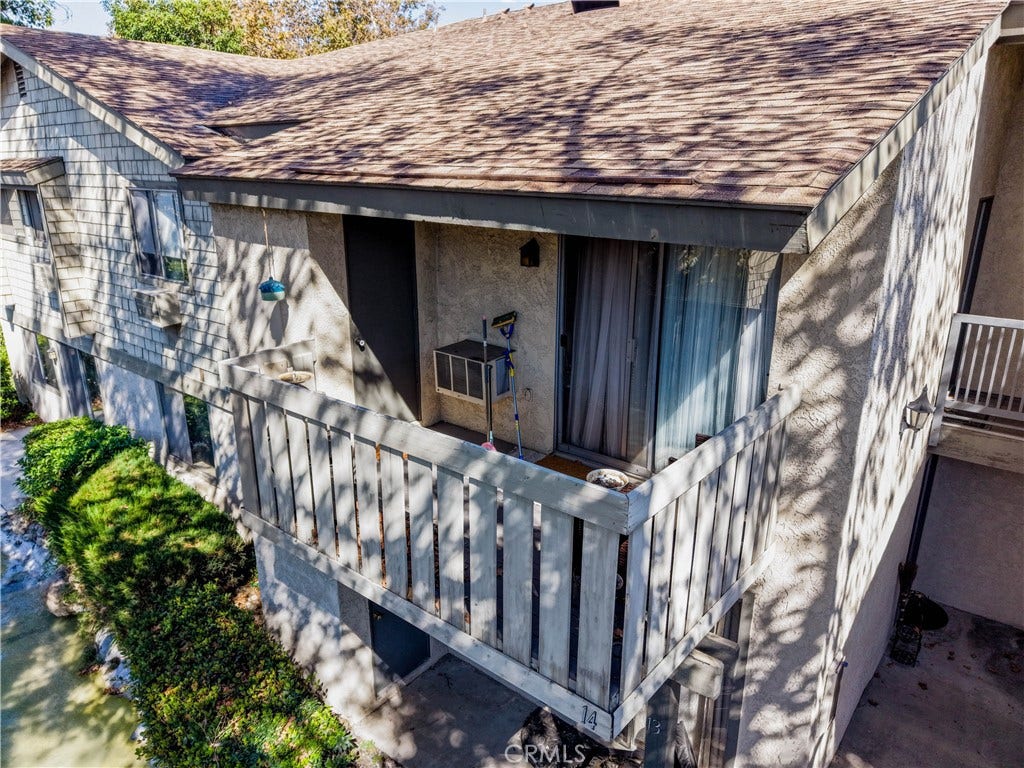 960 East Bonita Ave #14, Pomona, CA 91767 960 East Bonita Ave #14, Pomona, CA 91767