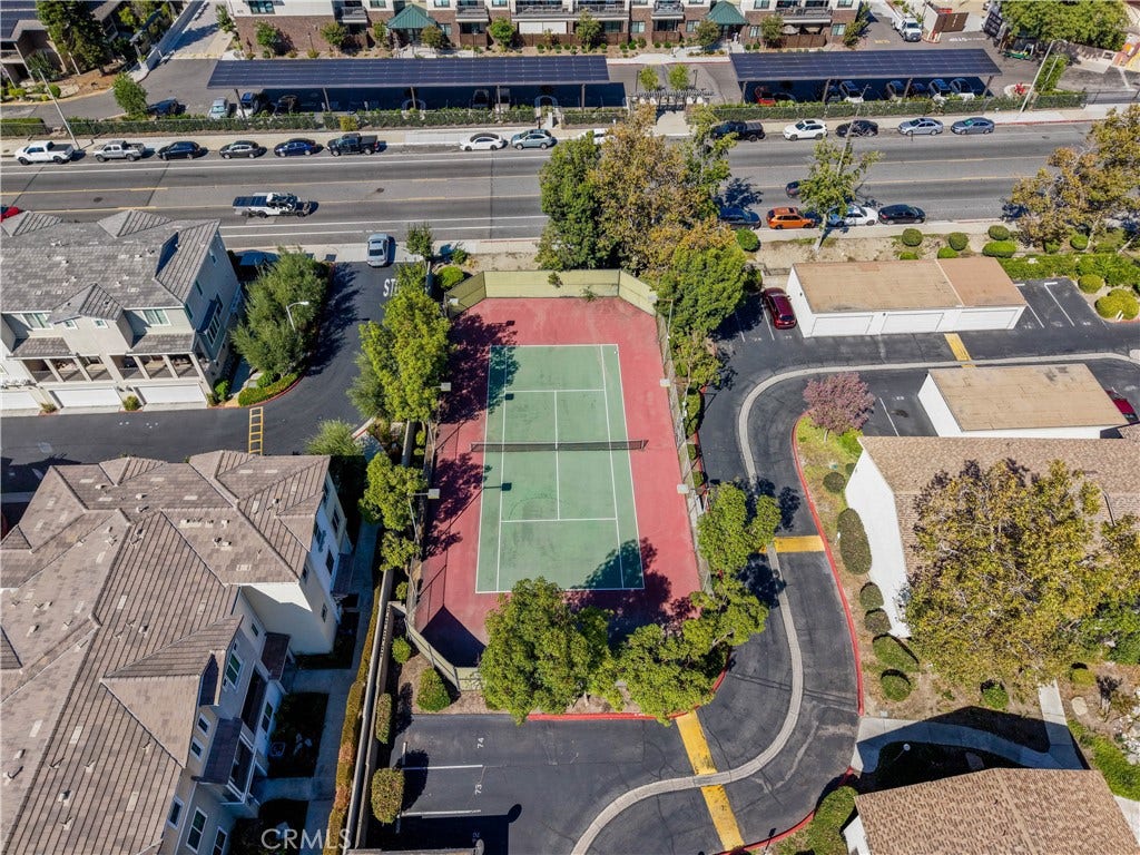 960 East Bonita Ave #14, Pomona, CA 91767 960 East Bonita Ave #14, Pomona, CA 91767