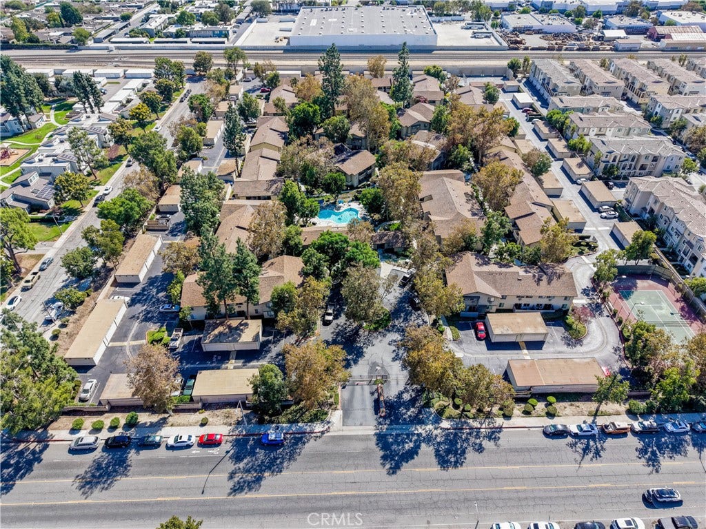 960 East Bonita Ave #14, Pomona, CA 91767 960 East Bonita Ave #14, Pomona, CA 91767