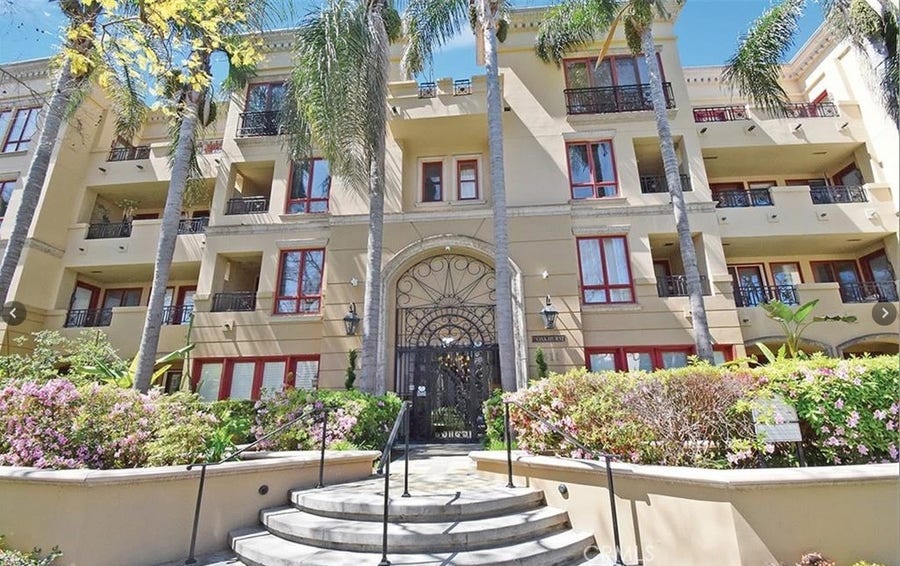 Property photo for 411 N Oakhurst Drive, #102, Beverly Hills, CA