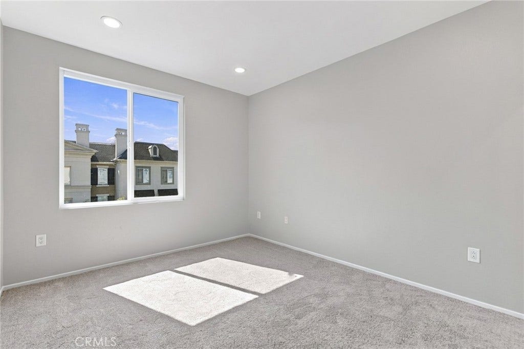 3373 Watermarke, Irvine, CA 92612 3373 Watermarke, Irvine, CA 92612