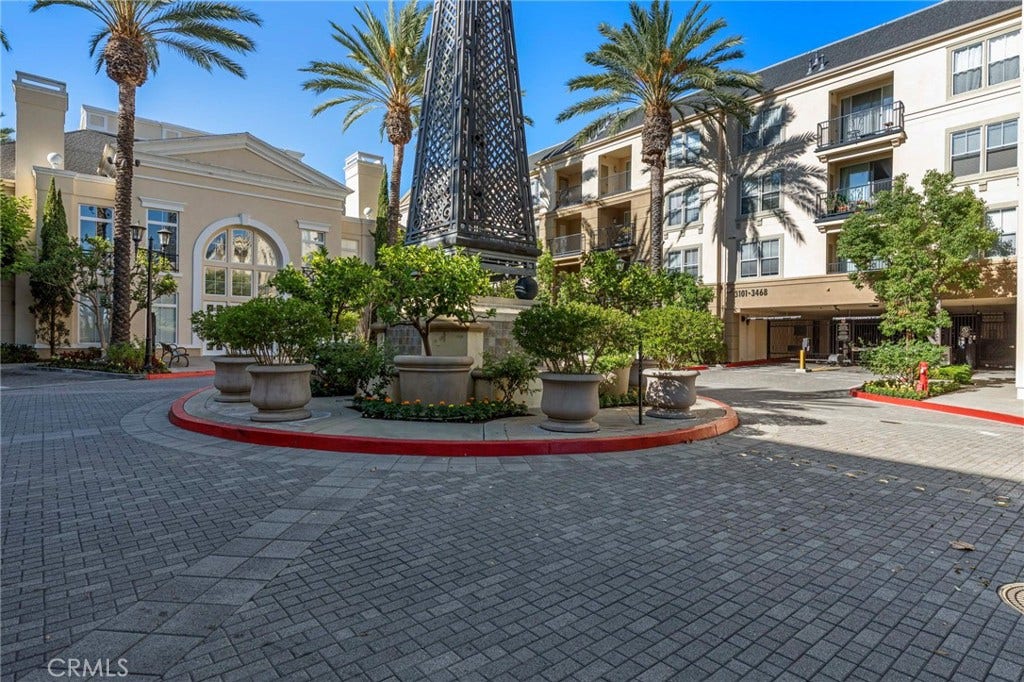 3373 Watermarke, Irvine, CA 92612 3373 Watermarke, Irvine, CA 92612