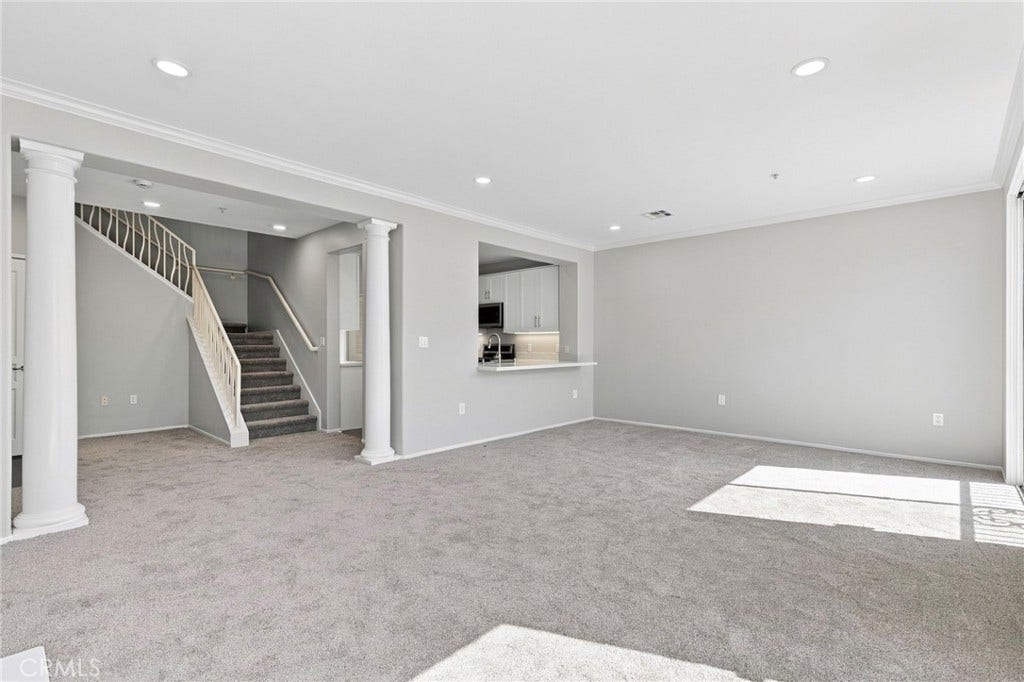 3373 Watermarke, Irvine, CA 92612 3373 Watermarke, Irvine, CA 92612