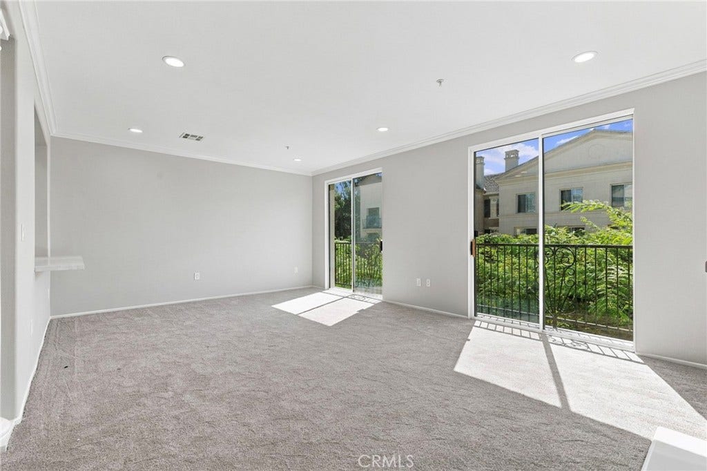3373 Watermarke, Irvine, CA 92612 3373 Watermarke, Irvine, CA 92612