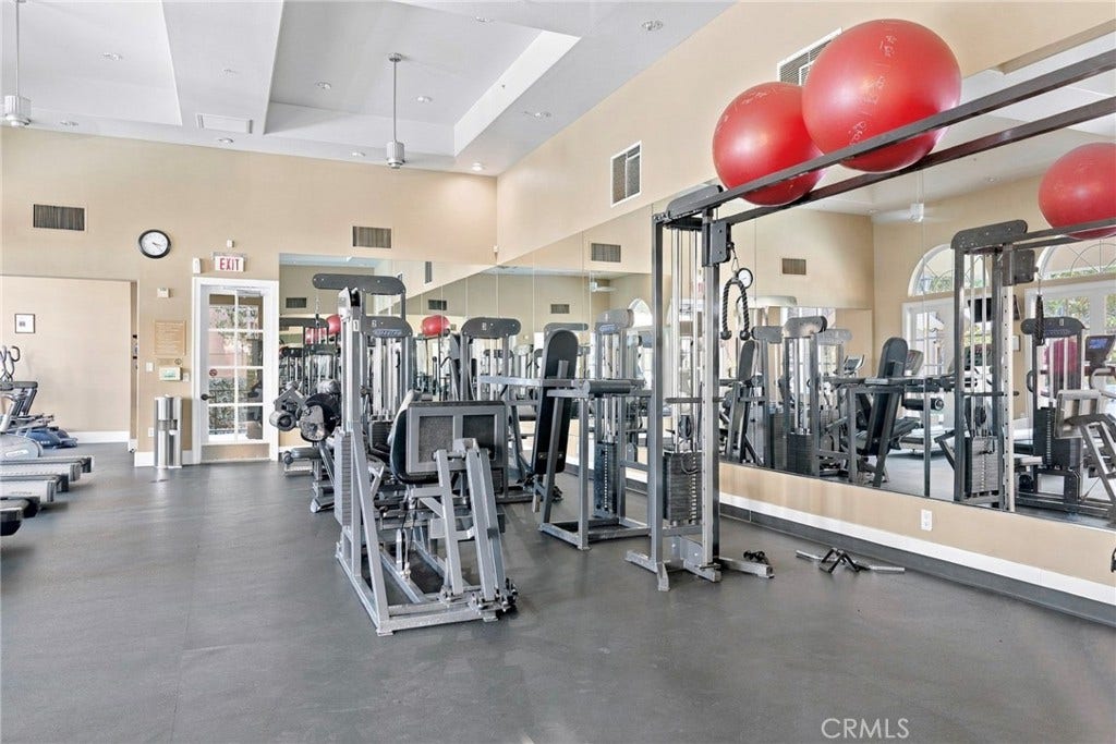 3373 Watermarke, Irvine, CA 92612 3373 Watermarke, Irvine, CA 92612