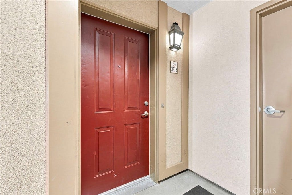 3373 Watermarke, Irvine, CA 92612 3373 Watermarke, Irvine, CA 92612