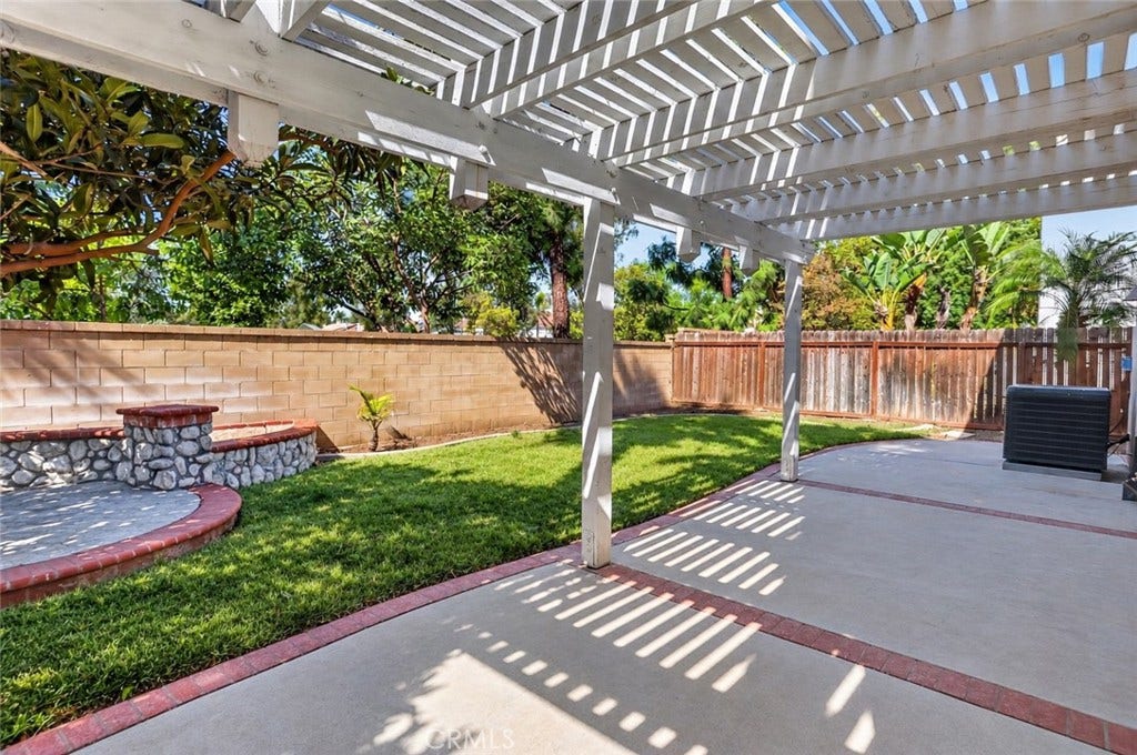 7 Dynasty Court, Irvine, CA 92602 This photo has been AI enhanced