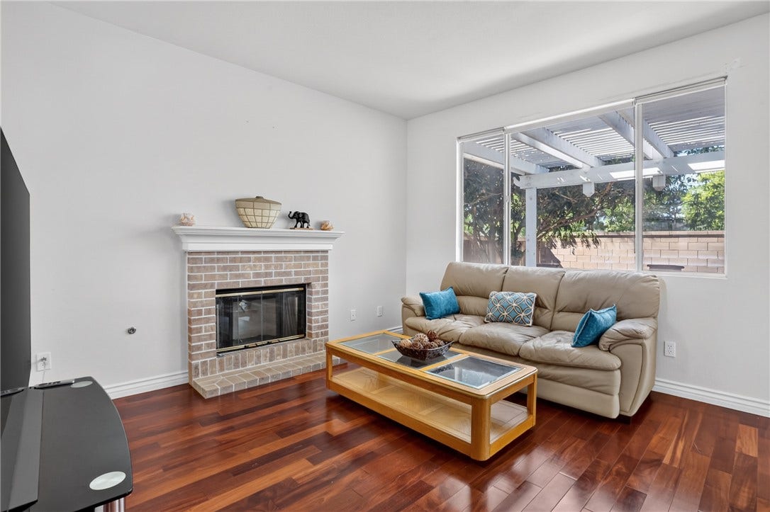 7 Dynasty Court, Irvine, CA 92602 7 Dynasty Court, Irvine, CA 92602