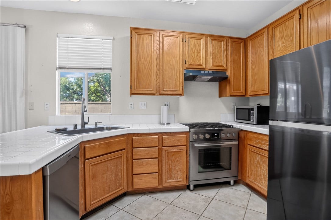 7 Dynasty Court, Irvine, CA 92602 7 Dynasty Court, Irvine, CA 92602