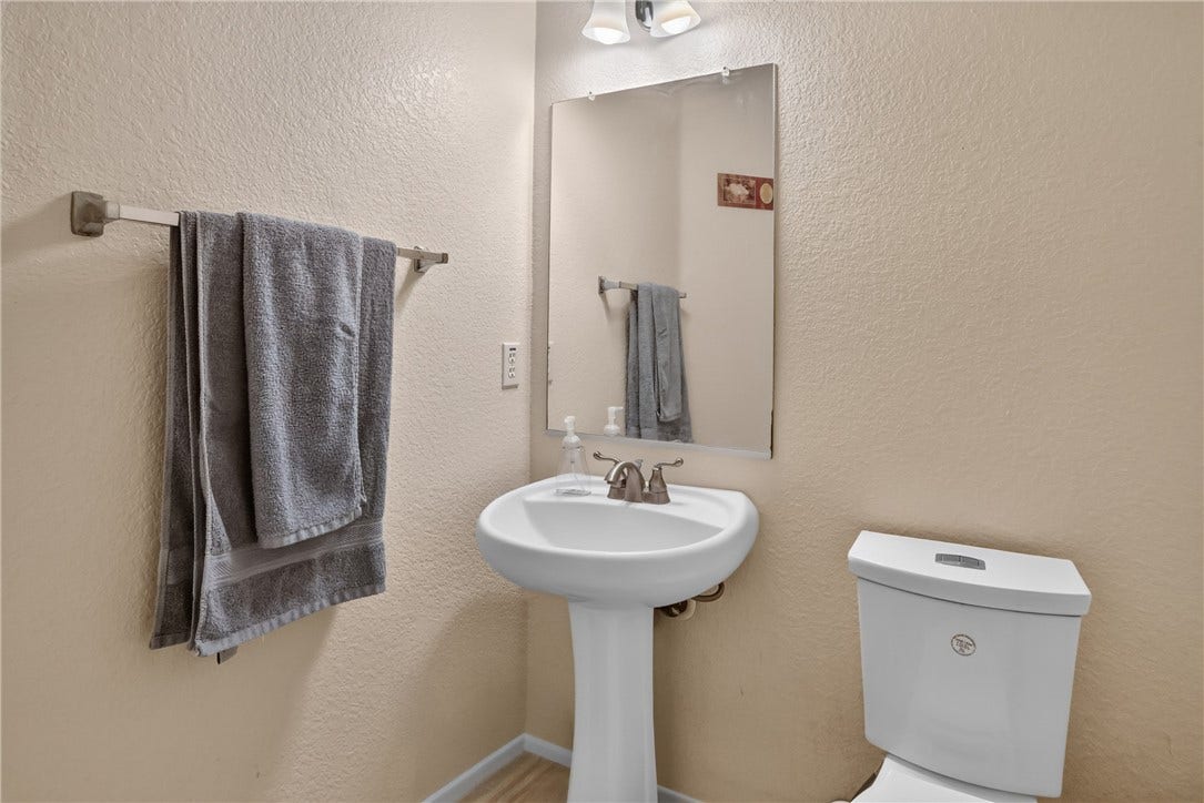 7 Dynasty Court, Irvine, CA 92602 7 Dynasty Court, Irvine, CA 92602