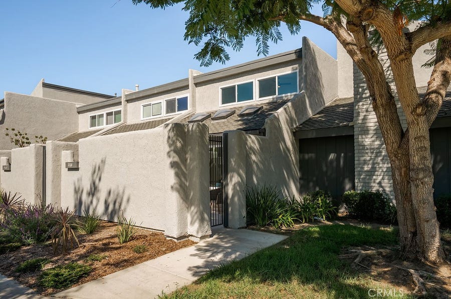Property photo for 18644 Applewood, Huntington Beach, CA