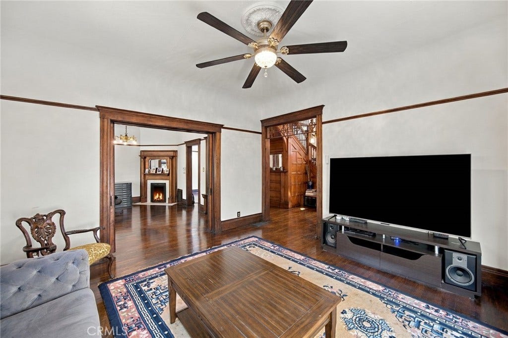 825 N Lacy, Santa Ana, CA 92701 825 N Lacy, Santa Ana, CA 92701