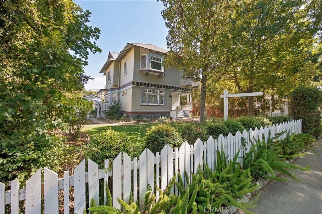 825 N Lacy, Santa Ana, CA 92701 825 N Lacy, Santa Ana, CA 92701