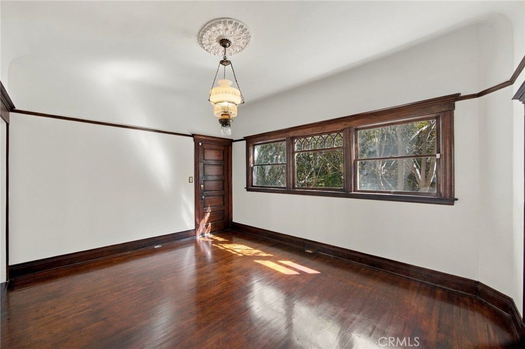 825 N Lacy, Santa Ana, CA 92701 825 N Lacy, Santa Ana, CA 92701