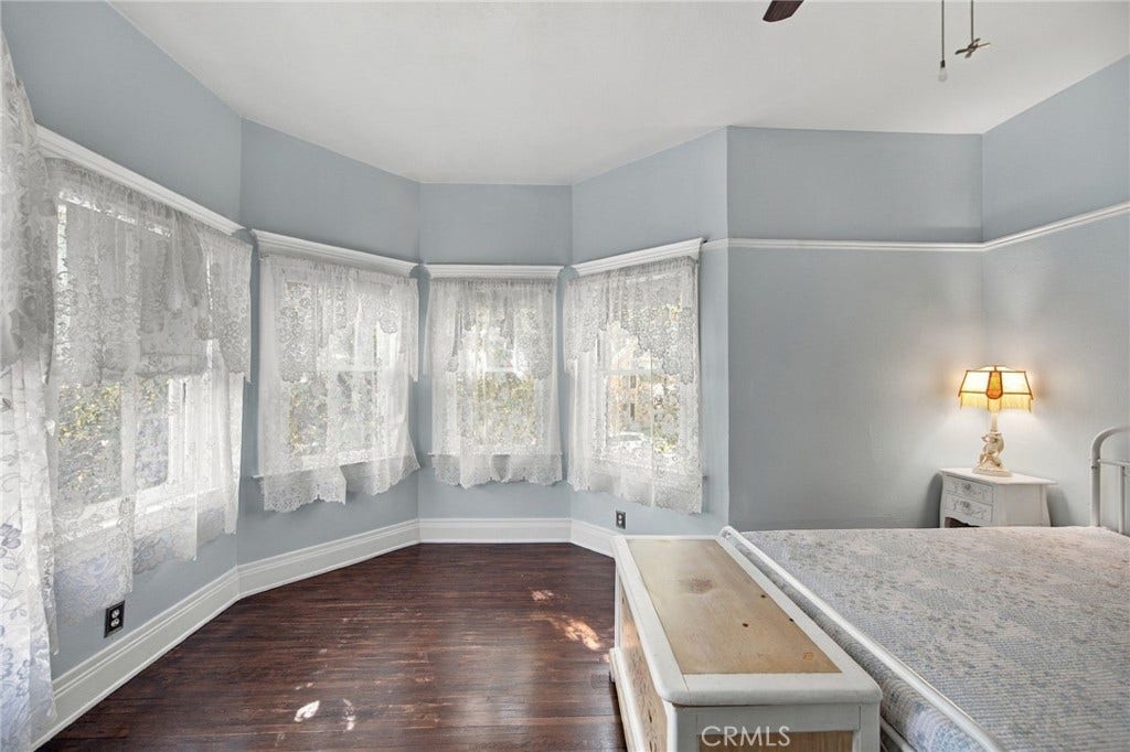 825 N Lacy, Santa Ana, CA 92701 825 N Lacy, Santa Ana, CA 92701