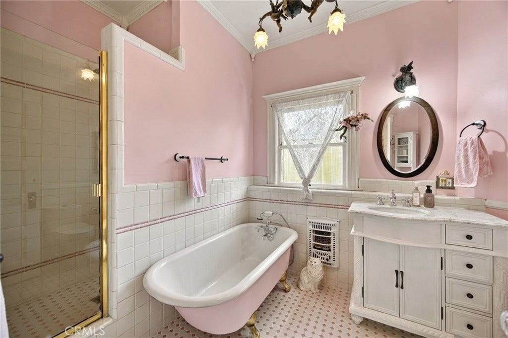 825 N Lacy, Santa Ana, CA 92701 825 N Lacy, Santa Ana, CA 92701