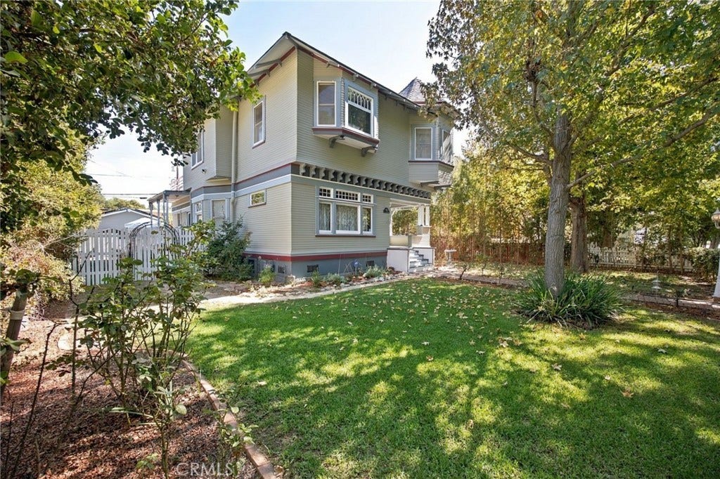 825 N Lacy, Santa Ana, CA 92701 825 N Lacy, Santa Ana, CA 92701