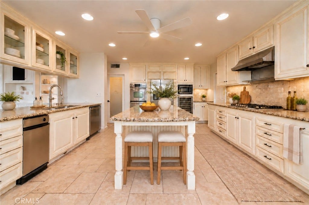 22201 Wayside, Mission Viejo, CA 92692