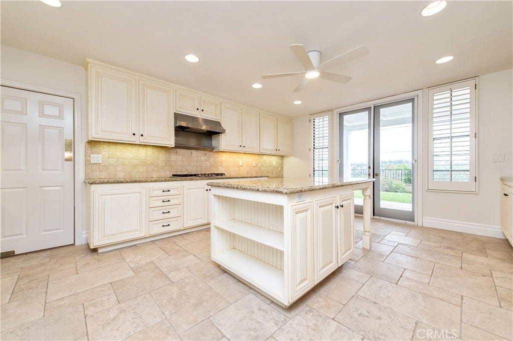22201 Wayside, Mission Viejo, CA 92692