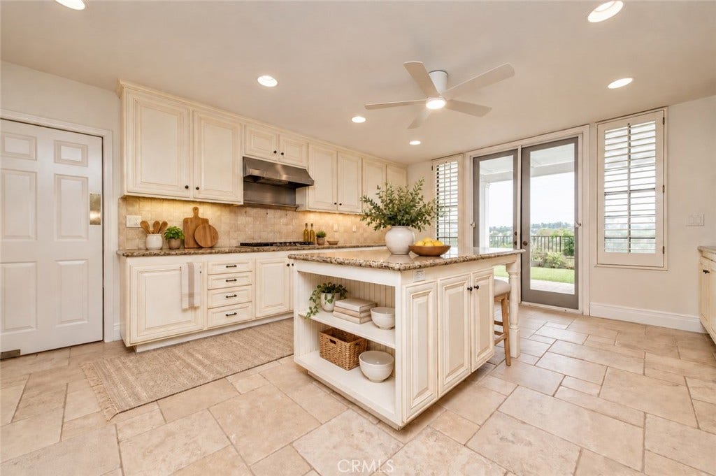 22201 Wayside, Mission Viejo, CA 92692