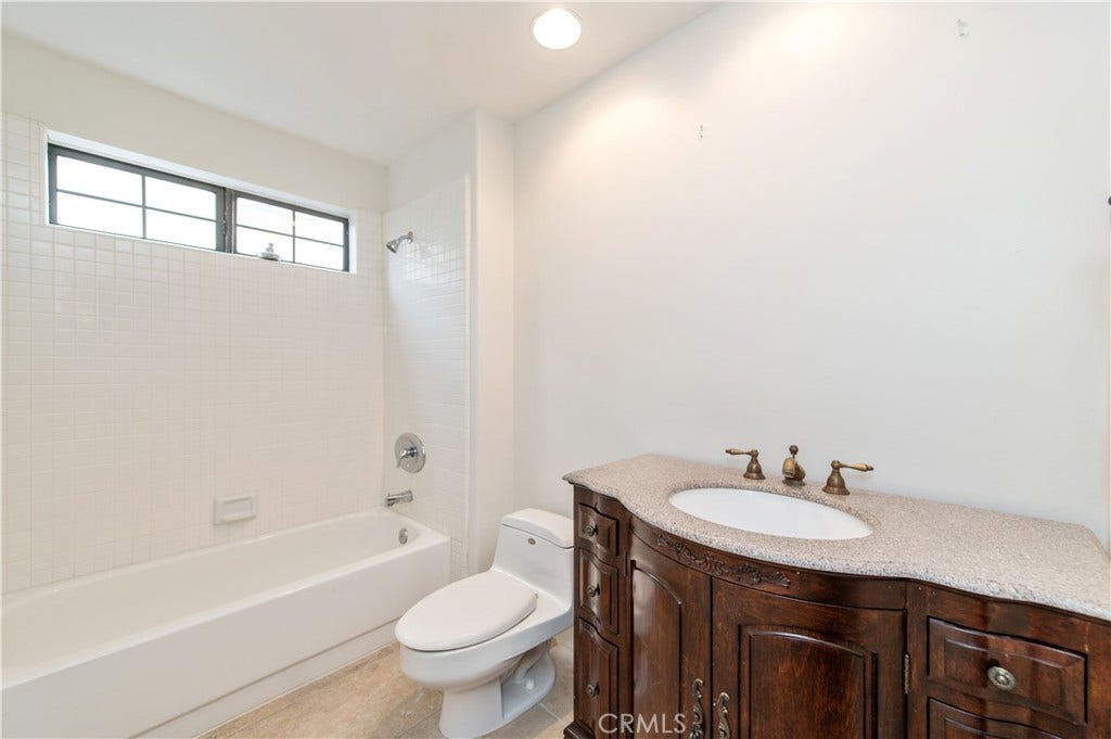 22201 Wayside, Mission Viejo, CA 92692