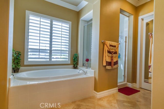 19244 Falabella, Yorba Linda, CA 92886 19244 Falabella, Yorba Linda, CA 92886