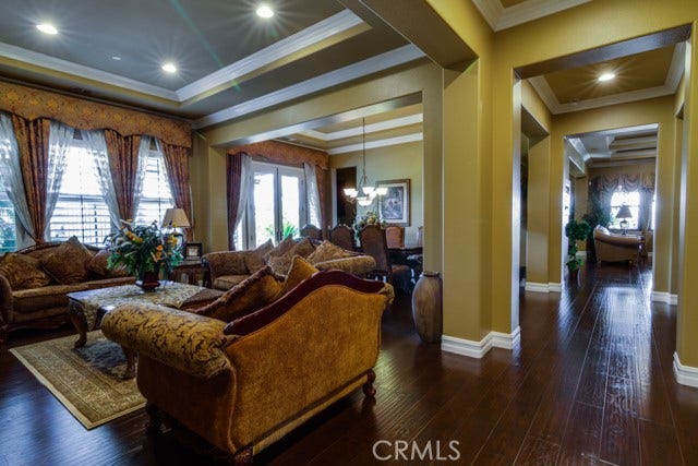 19244 Falabella, Yorba Linda, CA 92886 19244 Falabella, Yorba Linda, CA 92886