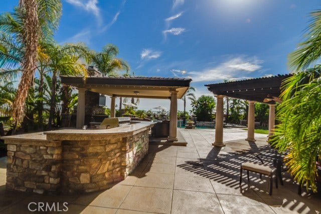 19244 Falabella, Yorba Linda, CA 92886 19244 Falabella, Yorba Linda, CA 92886