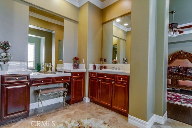 19244 Falabella, Yorba Linda, CA 92886 19244 Falabella, Yorba Linda, CA 92886