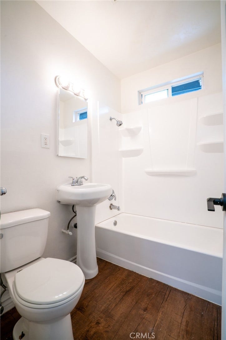140 W Orangethorpe Avenue, Placentia, CA 92870 140 W Orangethorpe Avenue, Placentia, CA 92870