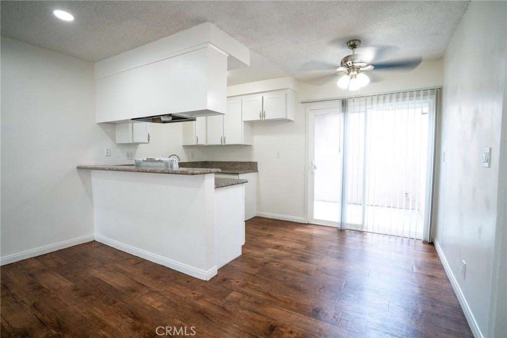 140 W Orangethorpe Avenue, Placentia, CA 92870 140 W Orangethorpe Avenue, Placentia, CA 92870