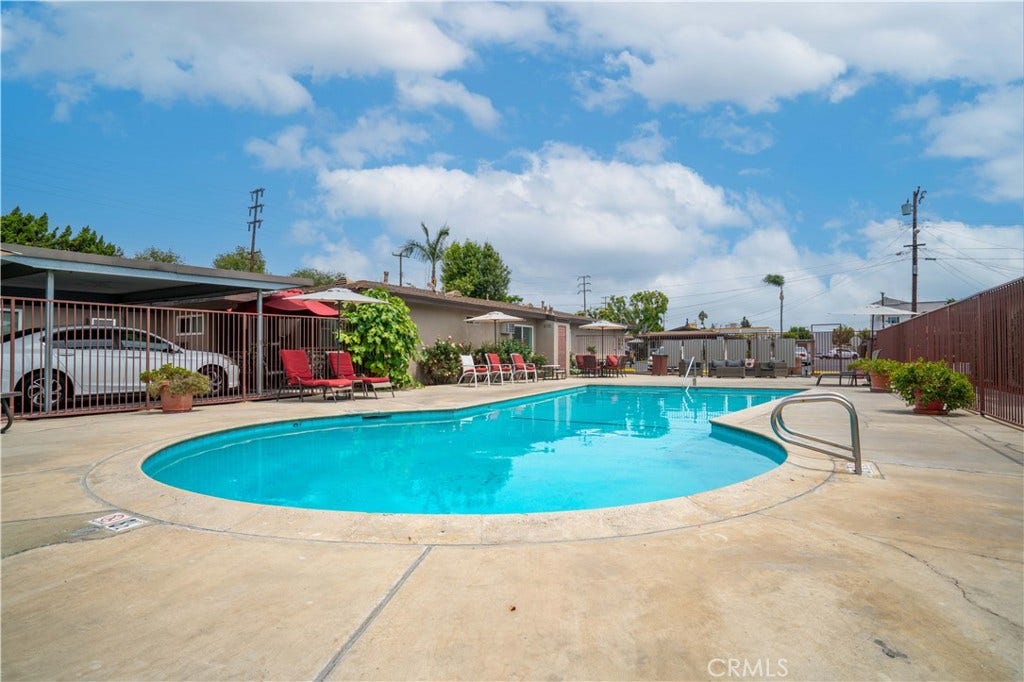 140 W Orangethorpe Avenue, Placentia, CA 92870 140 W Orangethorpe Avenue, Placentia, CA 92870