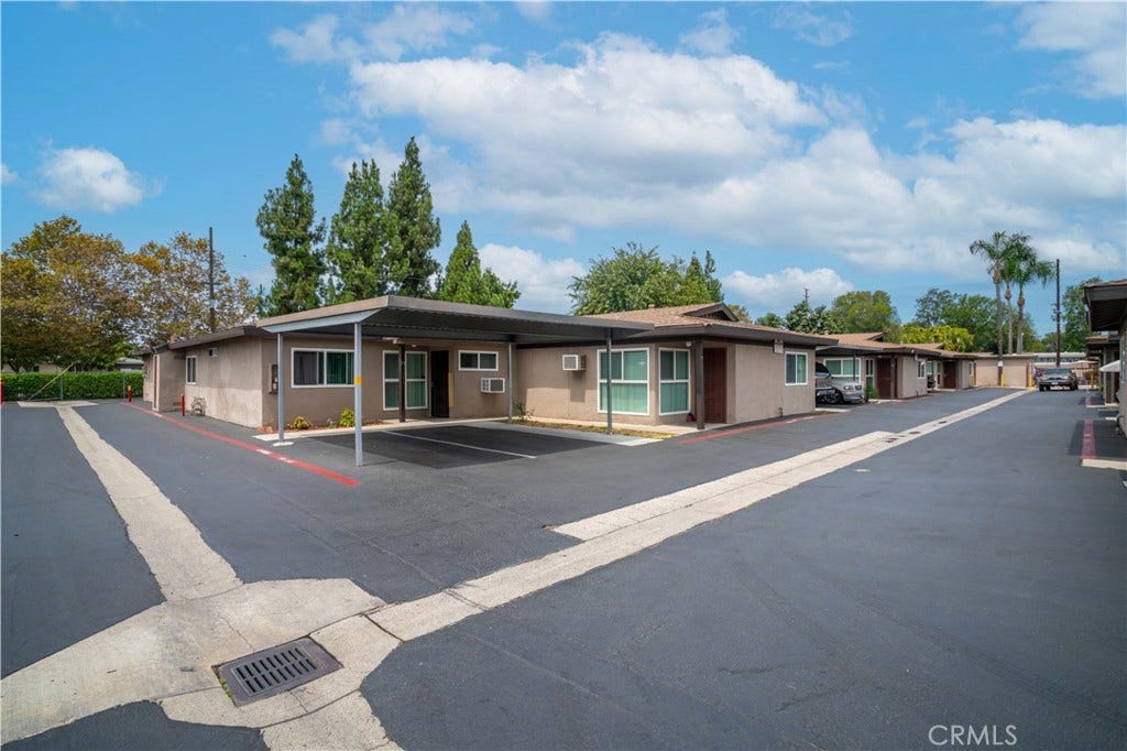 140 W Orangethorpe Avenue, Placentia, CA 92870 140 W Orangethorpe Avenue, Placentia, CA 92870