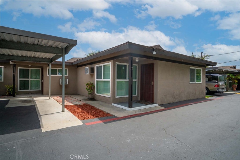 140 W Orangethorpe Avenue, Placentia, CA 92870 140 W Orangethorpe Avenue, Placentia, CA 92870