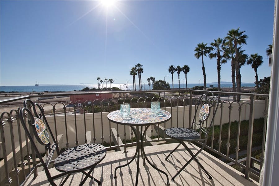 Property photo for 19261 SURFVIEW Drive, Huntington Beach, CA