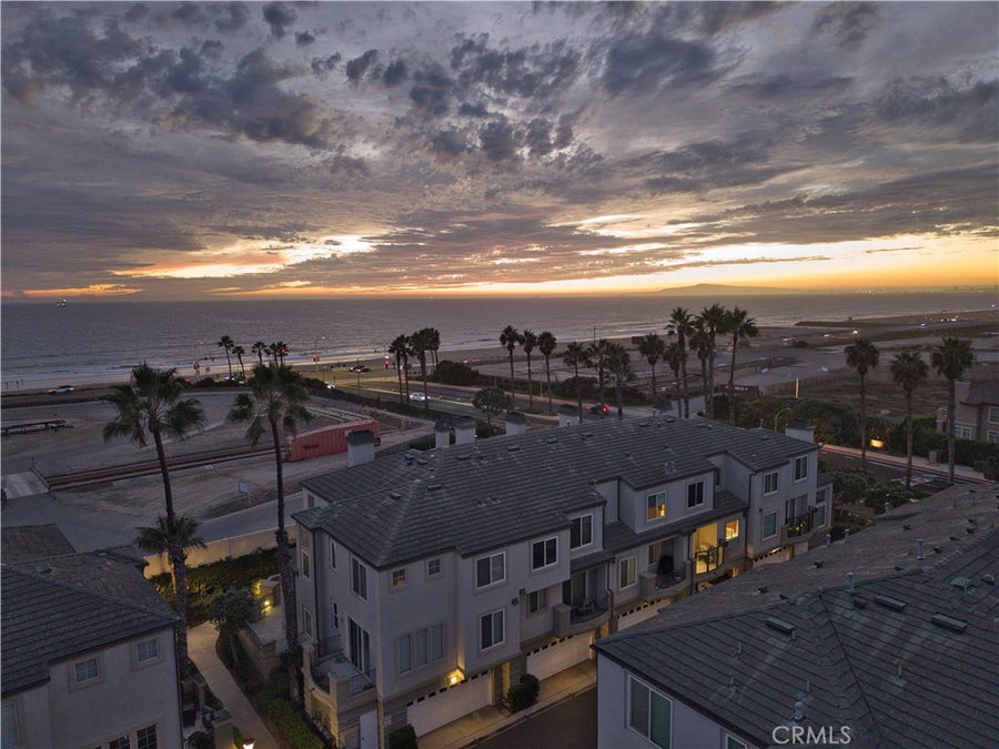 Property photo for 19261 SURFVIEW Drive, Huntington Beach, CA