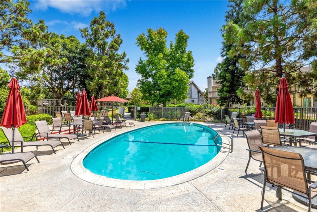 27061 Mill Pond Road, #40, Dana Point, CA 92624 27061 Mill Pond Road, #40, Dana Point, CA 92624