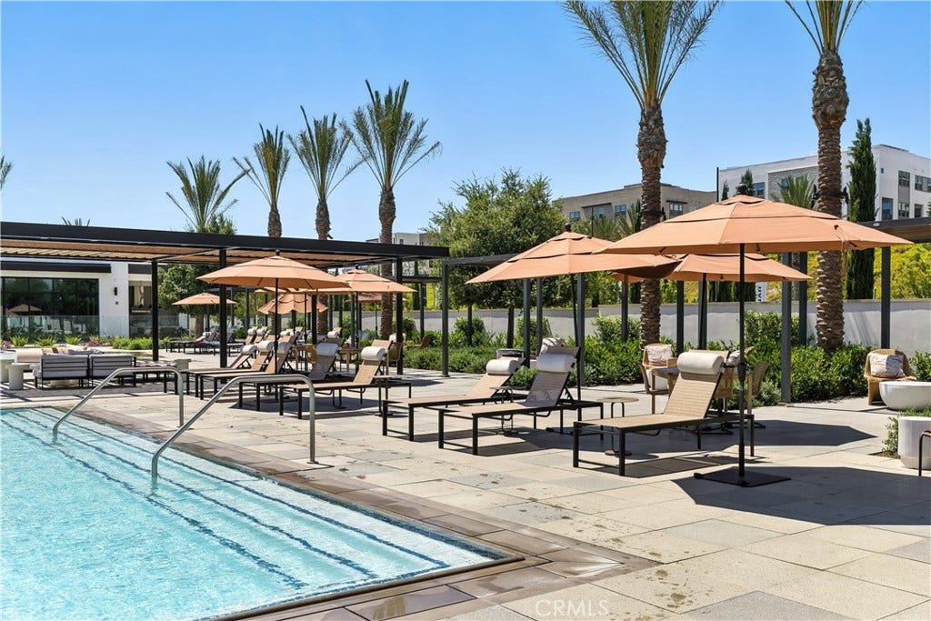 2265 Sagebrush Loop, Montebello, CA 90640 Rec Center Pool Exterior