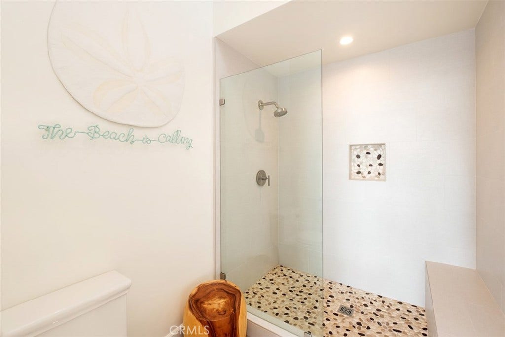 21734 Wesley Drive, #5, Laguna Beach, CA 92651 21734 Wesley Drive, #5, Laguna Beach, CA 92651