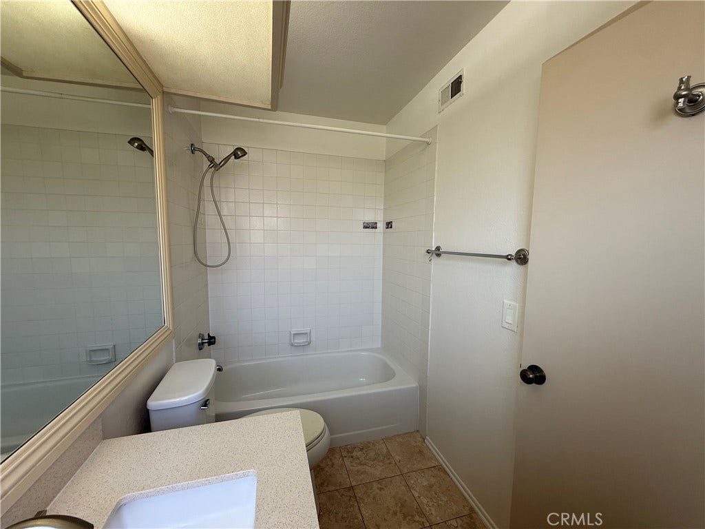 2971 Plaza Del Amo, #251, Torrance, CA 90503 2971 Plaza Del Amo, #251, Torrance, CA 90503