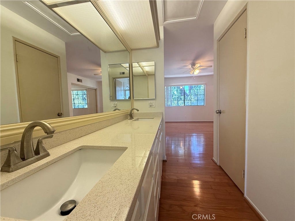 2971 Plaza Del Amo, #251, Torrance, CA 90503 2971 Plaza Del Amo, #251, Torrance, CA 90503