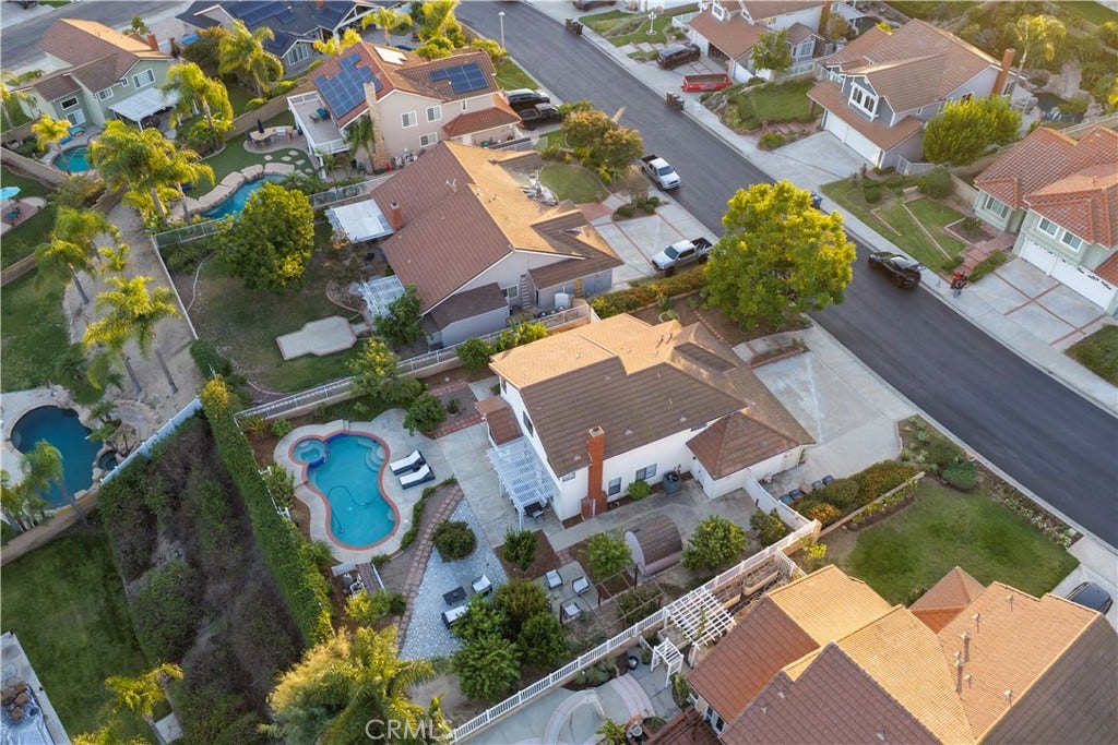 5570 Via Verano, Yorba Linda, CA 92887 5570 Via Verano, Yorba Linda, CA 92887