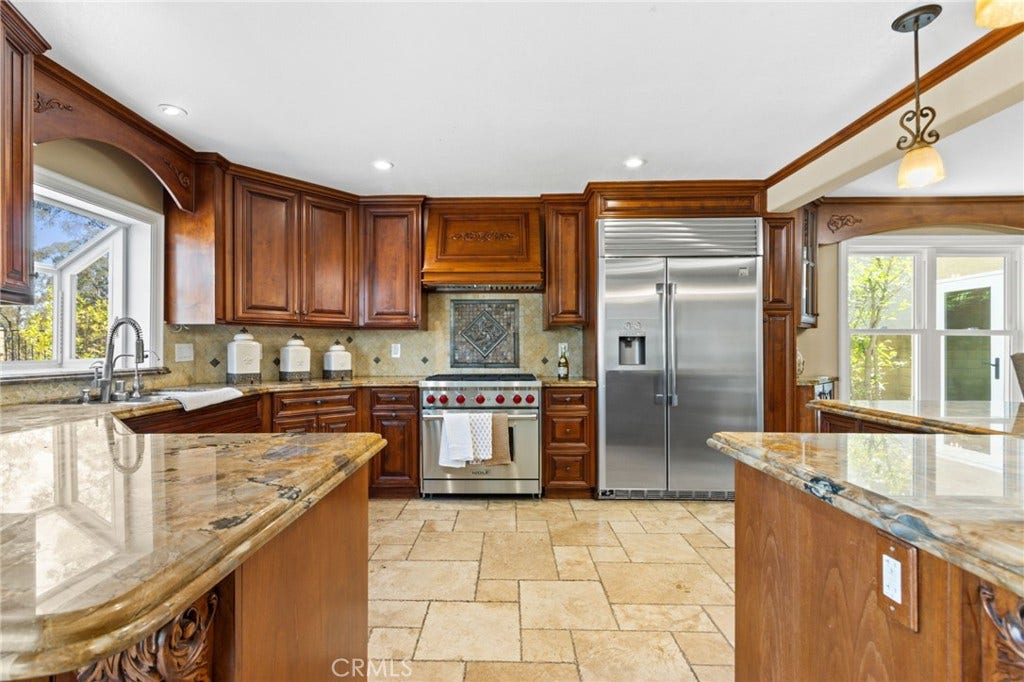 6573 E North View, Anaheim, CA 92807