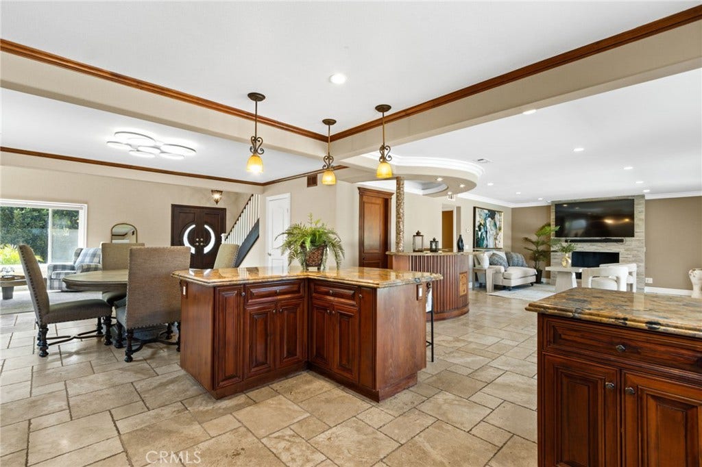 6573 E North View, Anaheim, CA 92807