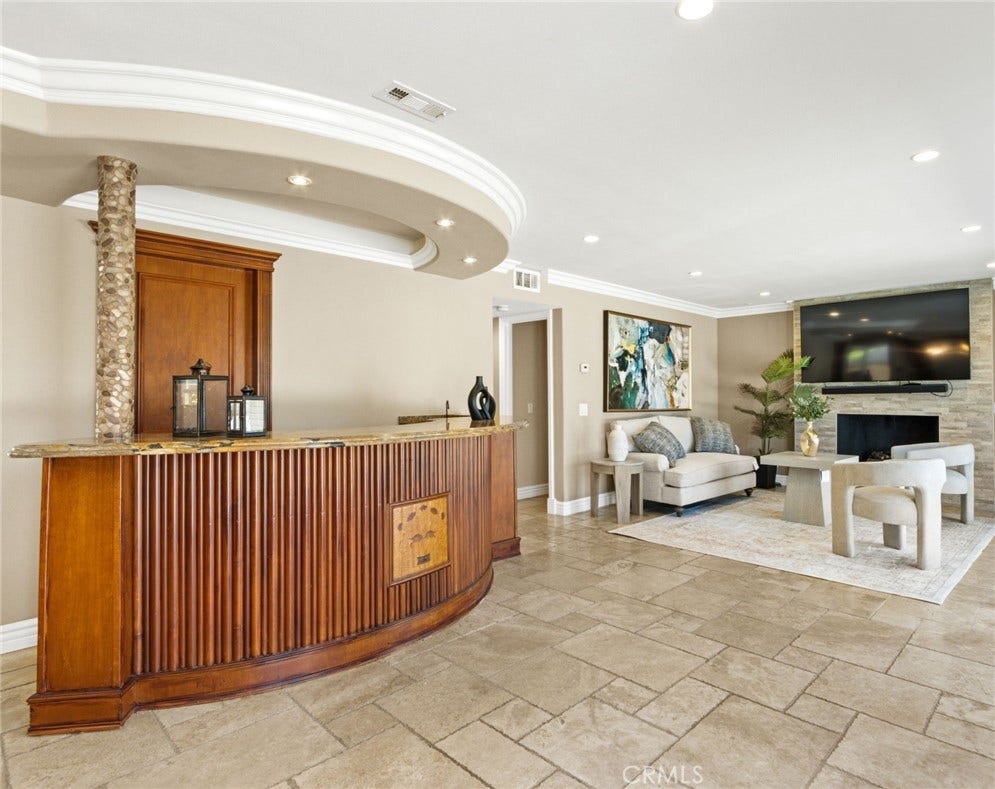6573 E North View, Anaheim, CA 92807