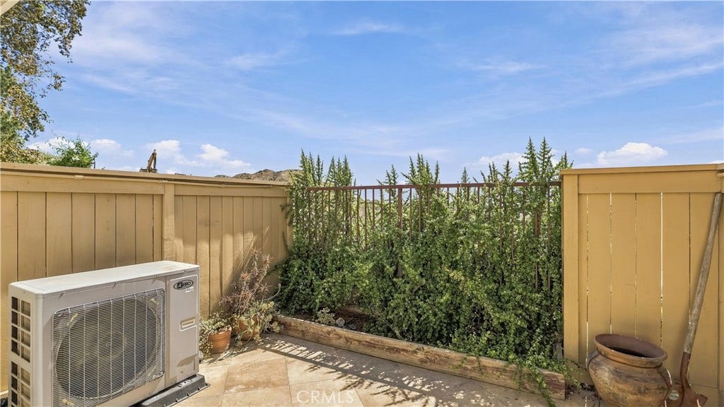 28564 Sorano, Lake Forest, CA 92679 28564 Sorano, Lake Forest, CA 92679